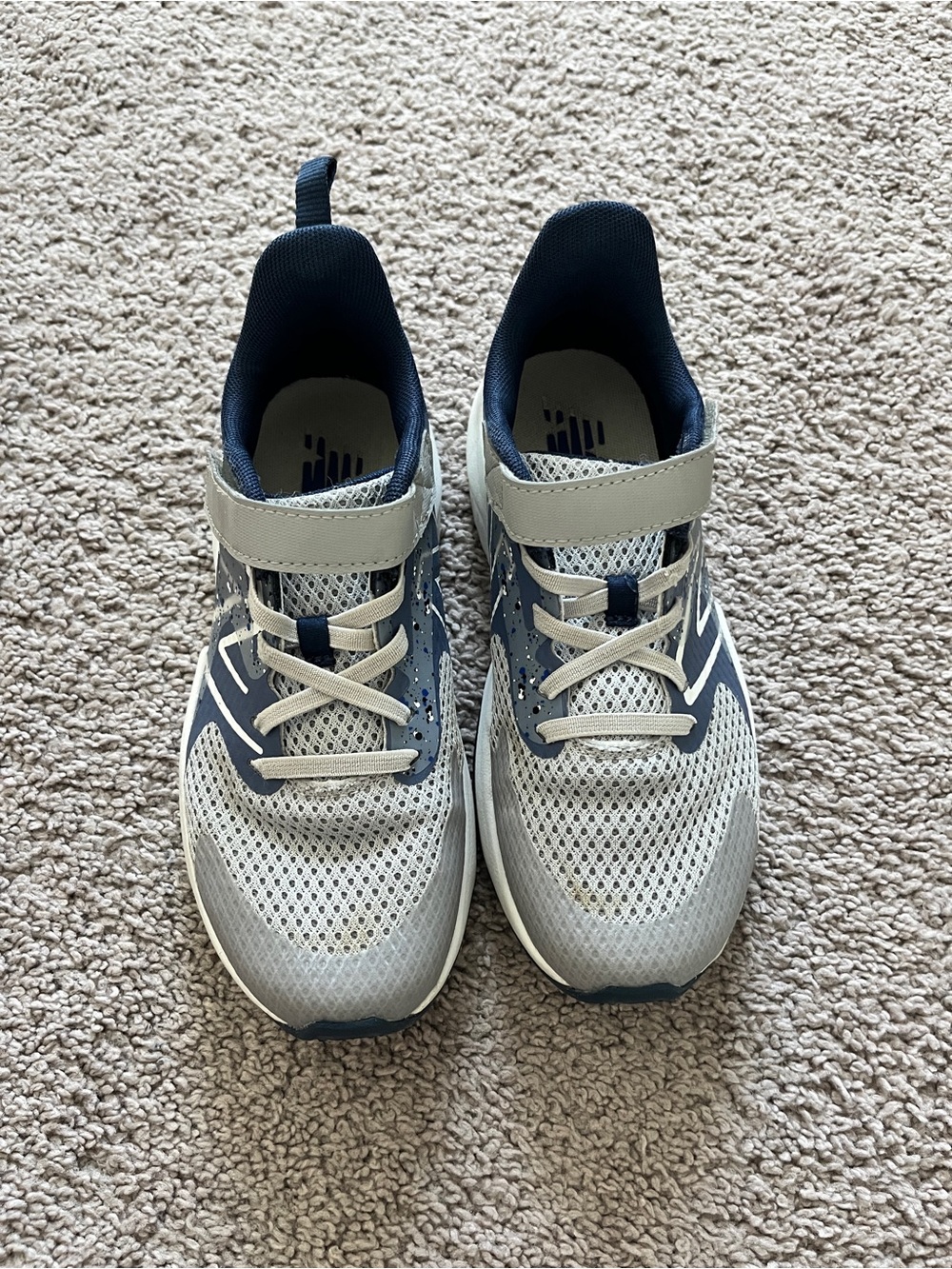 New Balance Kids Sneakers RAV v2 Hook & Loop - size 2